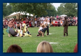 Bruchenball mit den Hübschlerinnen