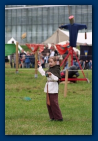 Tamara mit einem der beliebtesten Spielzeuge